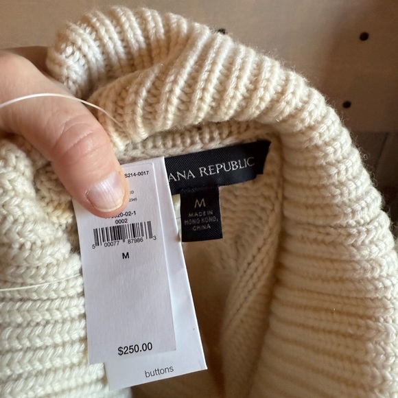 NWT RARE Banana Republic Merino Cashmere Split Sleeve Sweater - Picture 3 of 7